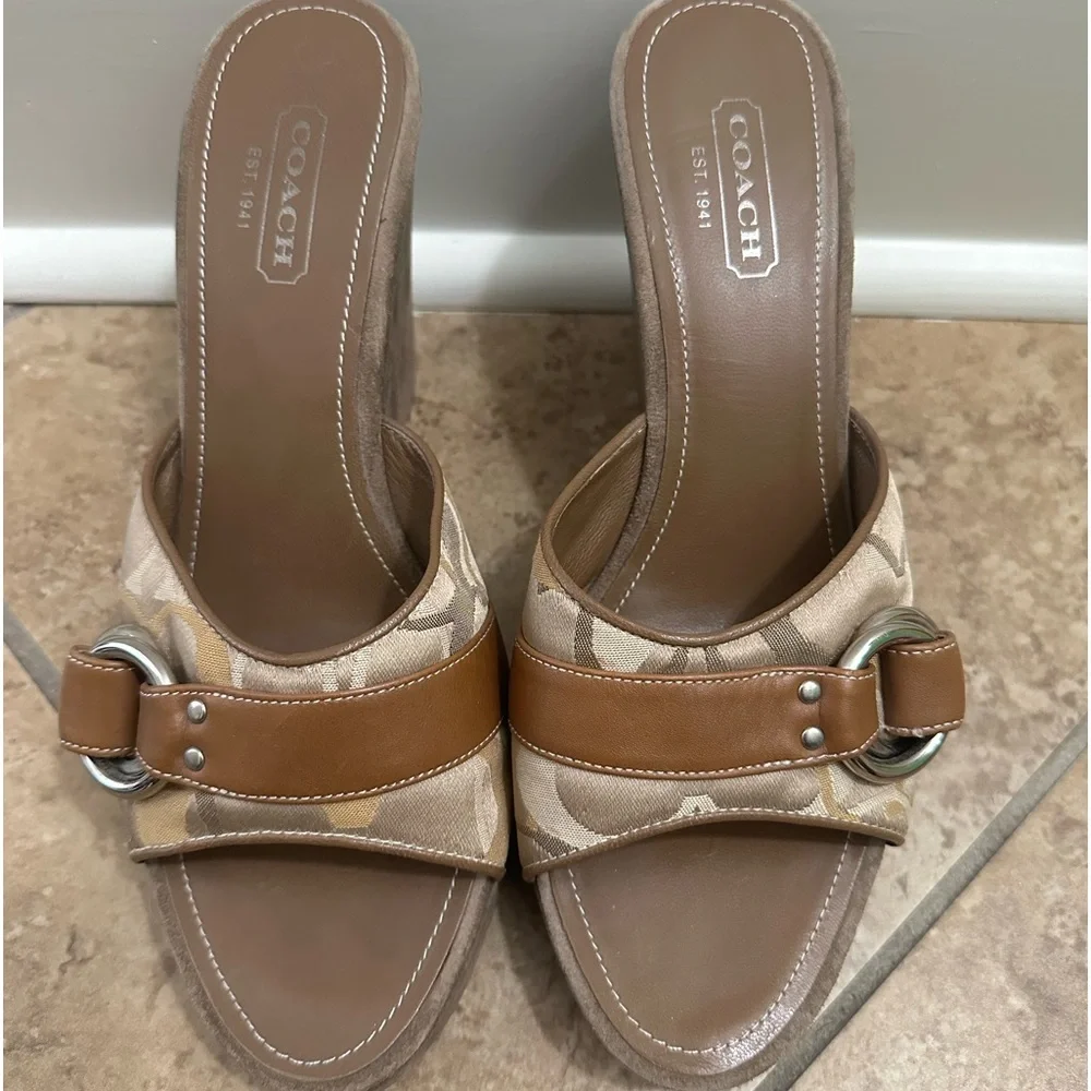 VVGUC Coach Wedges - Picture 1 of 10